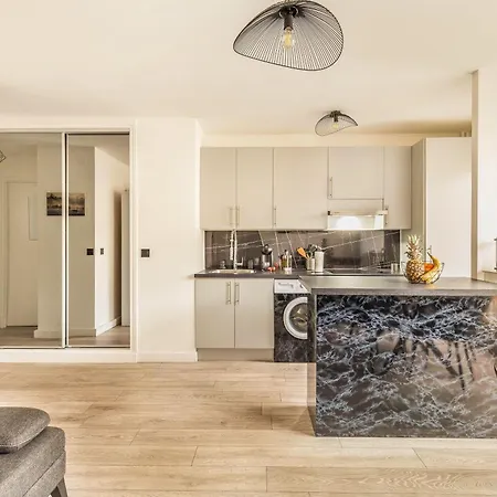 Apartment Du 12eme, Parking Gratuit Et Metro *