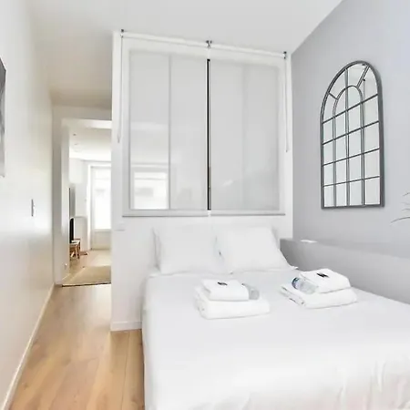 Goodguest-appartement Design Et Cosy Batignolles Paris
