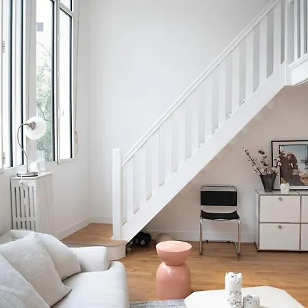 Apartment Triplex Lumineux Avec Balcon - 500m Champs Elysees