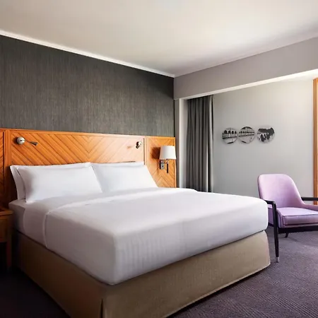 Marriott Rive Gauche & Conference Center 4* Parigi