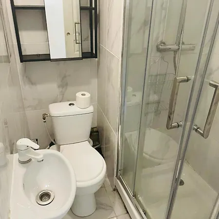Apartment Studio - Pere Lachaise - Voltaire - Buttes-chaumont - 2 Pers *