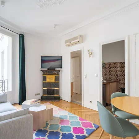 Aparthotel Hotelhome 16 3*