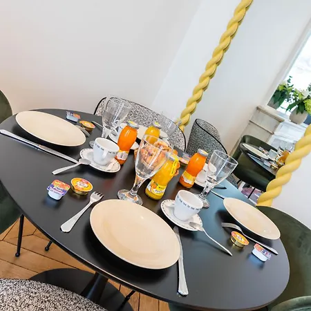 Hotelhome 16 Apartahotel