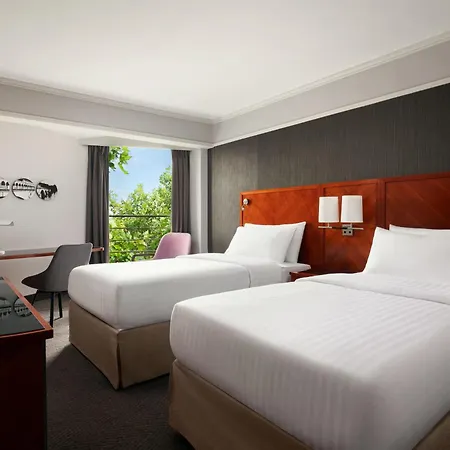 Marriott Rive Gauche & Conference Center Paris