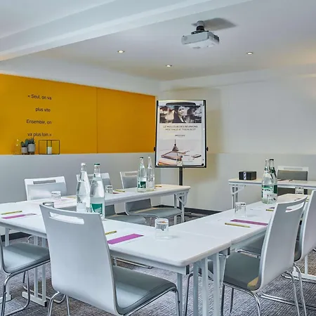 Mercure 15 Porte De Versailles 4*