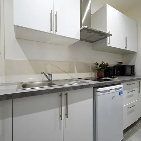 Fresh Large Studio For 4 Apartament *