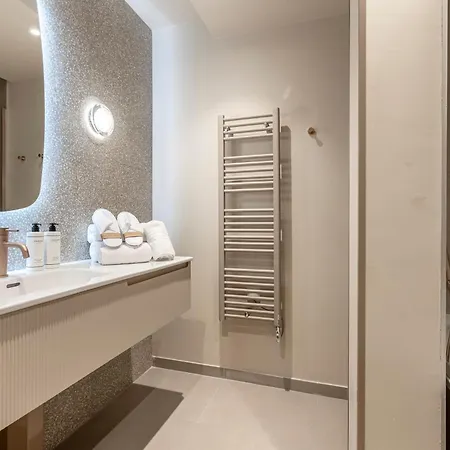 Fl By Sweett Hotel Paris