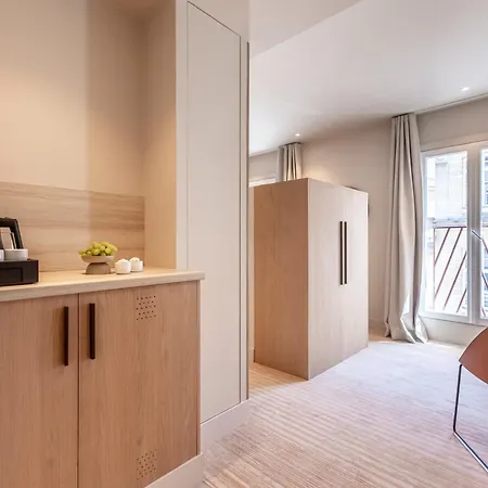 Fl By Sweett Hotel 4*
