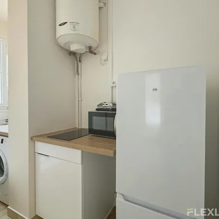 Flexliving - - Mesnil * Paris