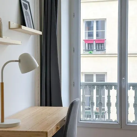 Flexliving - Whole Flat - Echiquier Apartment Paris