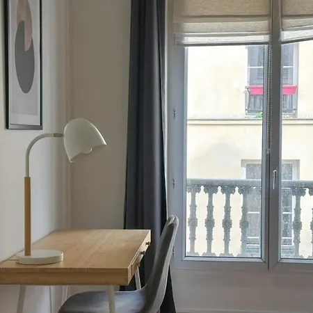 Flexliving - Whole Flat - Echiquier Apartment