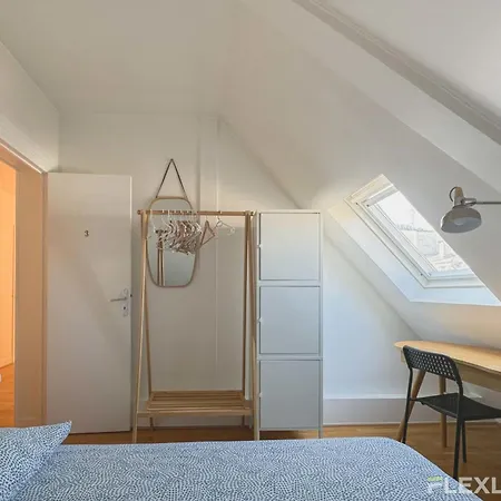 Flexliving - Whole Flat - Bausset Apartment *