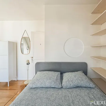 Flexliving - Whole Flat - Bausset Apartment *
