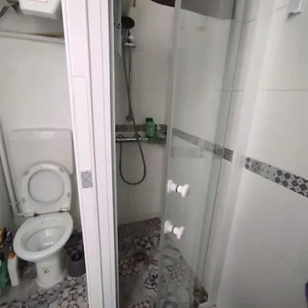 Pl Republique Apartamento