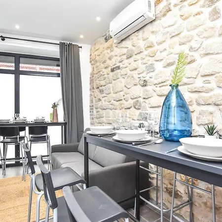 Family - 4br - 10p - Menilmontant
