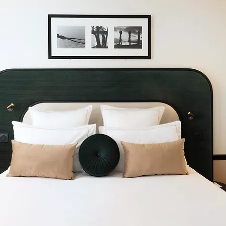 Aiglon Hotel Paris