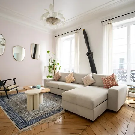 Guestready - A Classic Touch Of Parisian Glamour パリ