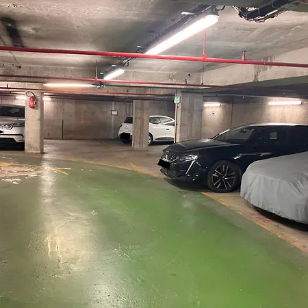 Le 300 By Happynoworry Apartment *