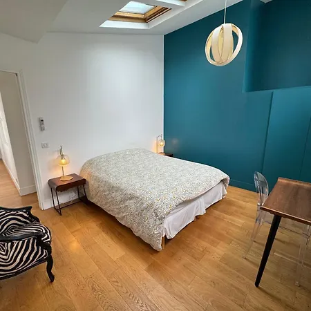 Grandeur Cachee Du 15e - Avec Parking Apartment