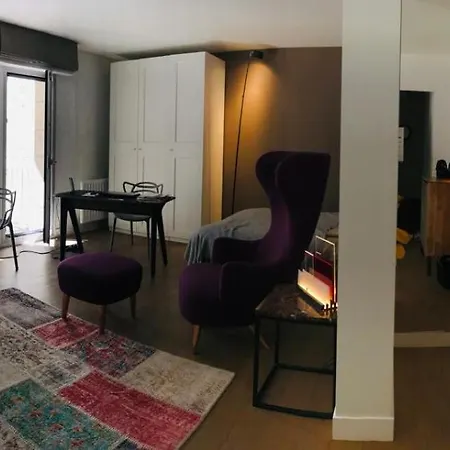 Apartment Another Attractive Flat Near By St-germain, St-placide *