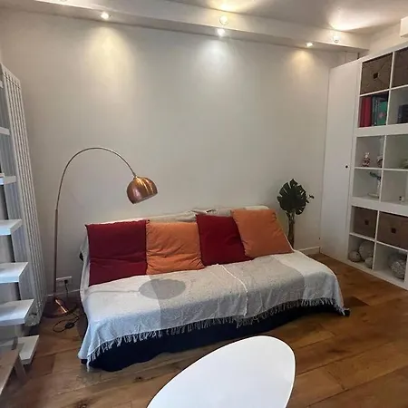 Charming Flat Apartment Paris