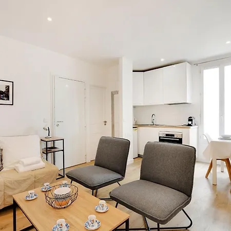 Apartment Newly Restored - Montmartre Paris