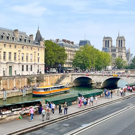 Charmant Paris, Vue Notre-dame *