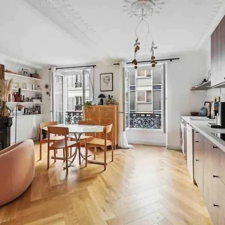 Design In Le Marais Apartment Paris