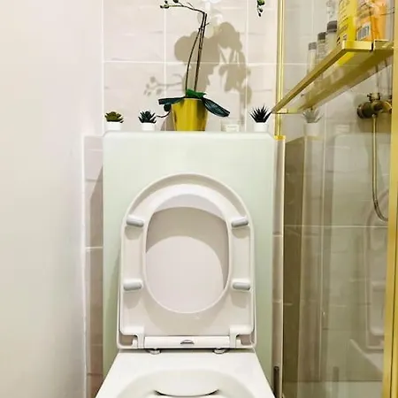 Appartamento Appt Renove Proche Montmartre Gare Du Nord Et Est *