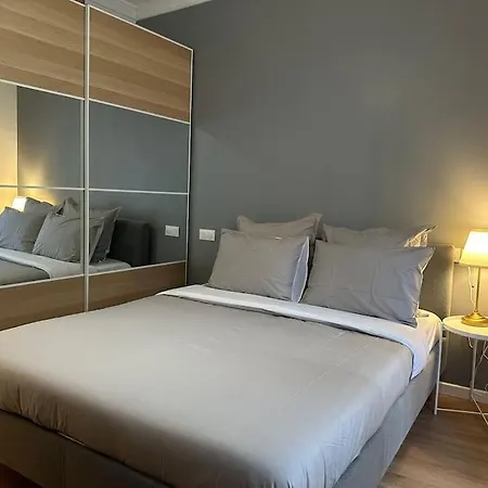 Appt Renove Proche Montmartre Gare Du Nord Et Est