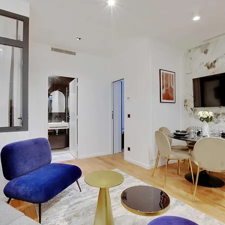 Apartment Authentic - 2br - 6p - Moulin Rouge *