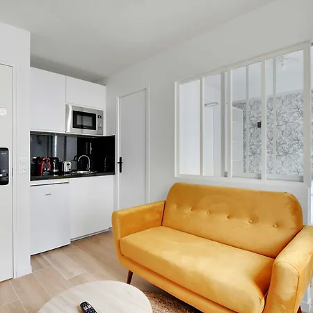 Holiday home Republique Paris