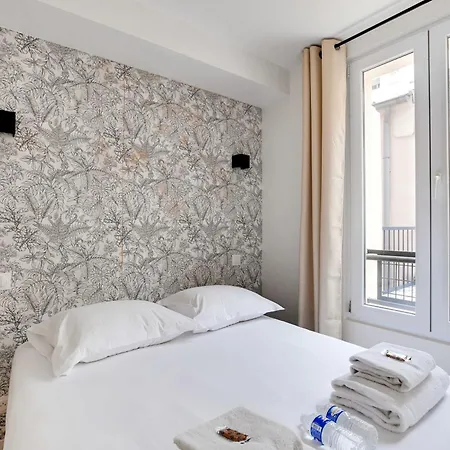 Republique Holiday home Paris