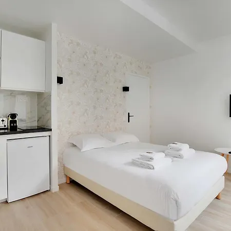 Holiday home Republique Paris