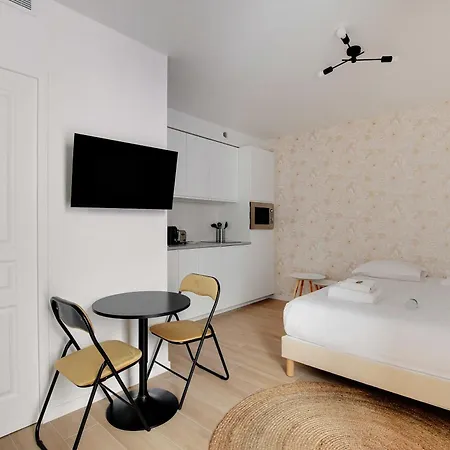 Republique Holiday home