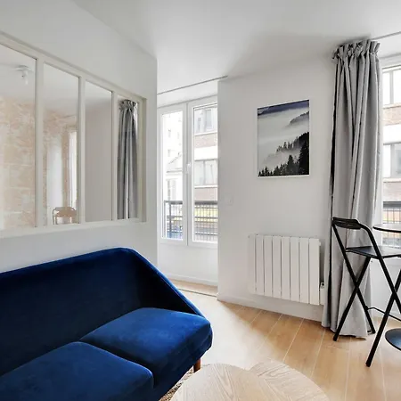 Holiday home Republique Paris
