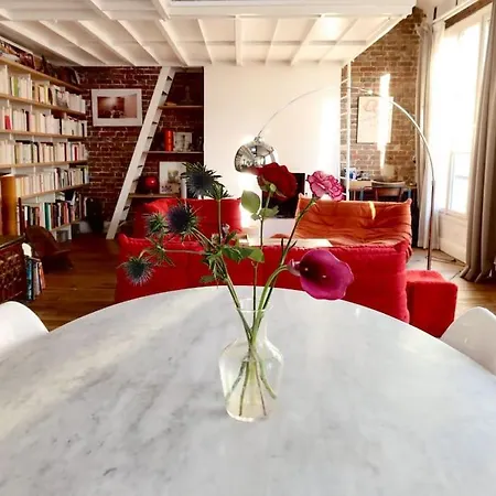 Loft Style 4 People In And Trendy Apartment