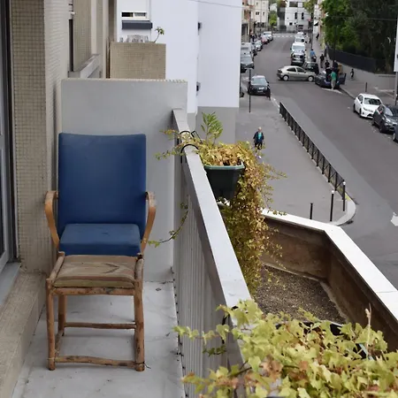 La Fourmi De Montmartre *