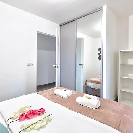Apartment Confort Et Style Moderne A 2 Pas De La *