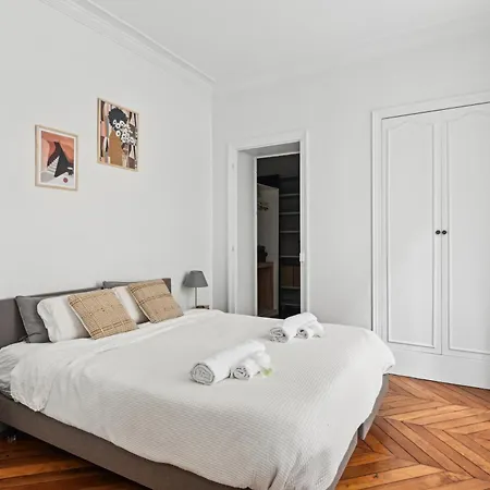 Jardin Du Luxembourg I And Bright Apartment