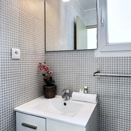 Apartment 1575c Family La
