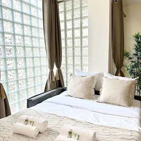 1575c Family La Apartment Paris