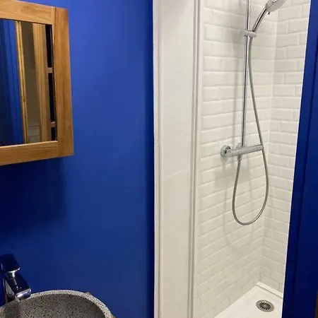 Nice And Cosy Menilmontant Apartment Paris