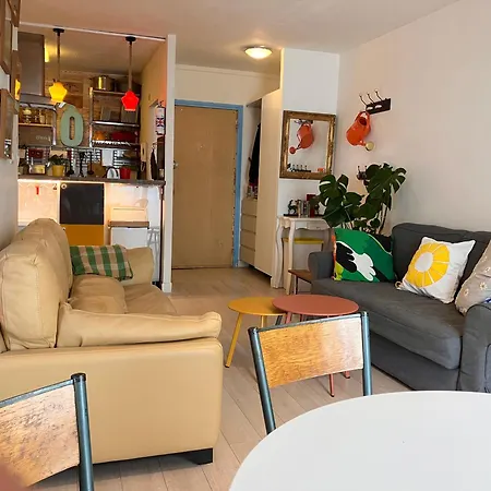 Apartment Le 300 By Happynoworry *