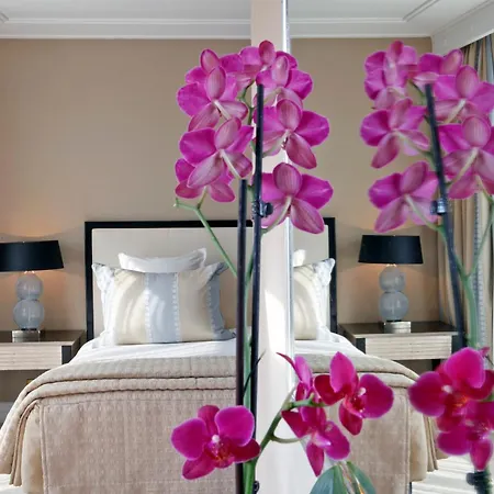 Warwick Champs-elysees Hotel Paris