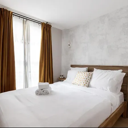 Enchanting Parisian Appartamento *
