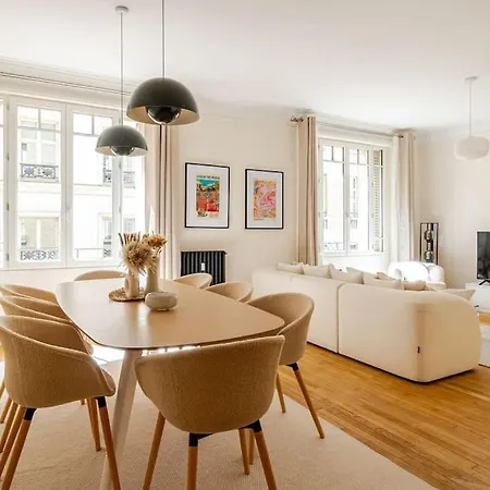 Exceptionnel Pres Du Louvre & Opera Apartman *