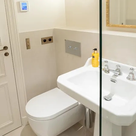 Pick A Flat's Apartements With Services In Louvre - Rue Des Halles *