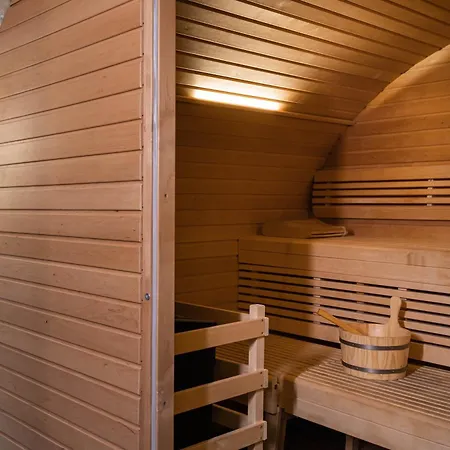 Bourgogne & Montana Hotell 4*