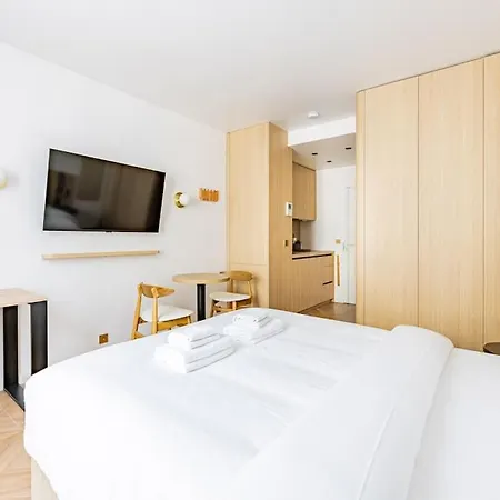 Apartment 154 Luxueuse-etienne Marcel-chatelet-paris 3 Paris